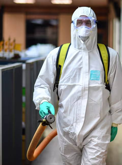 Commercial-mold-remediation-service-master-restoration-by-simons-chicago-suburbs