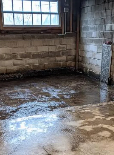 Winter flooding in Taft homes