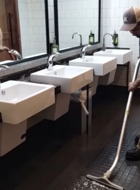 restaurant-bathroom-cleaning-checklist