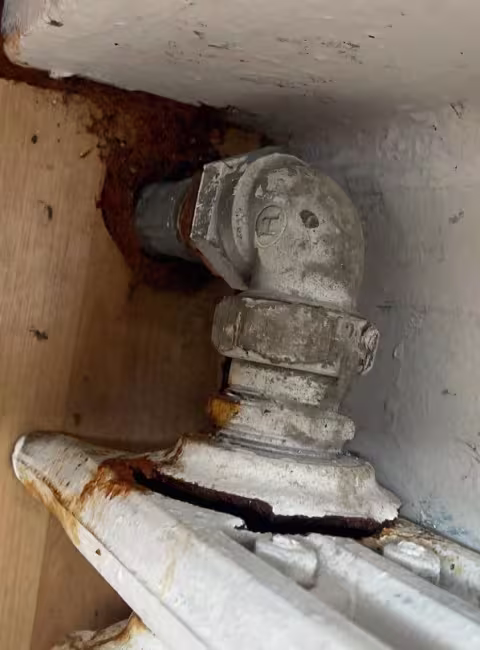 radiator-leaking-water-in-chicago