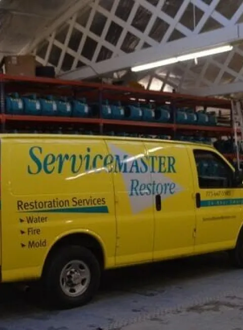 servicemaster-fire-restoration-truck