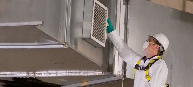 Commercial-mold-remediation-service-master-restoration-by-simons-chicago-suburbs