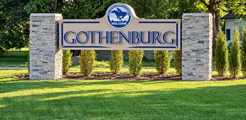 Gothenburg brick welcome sign