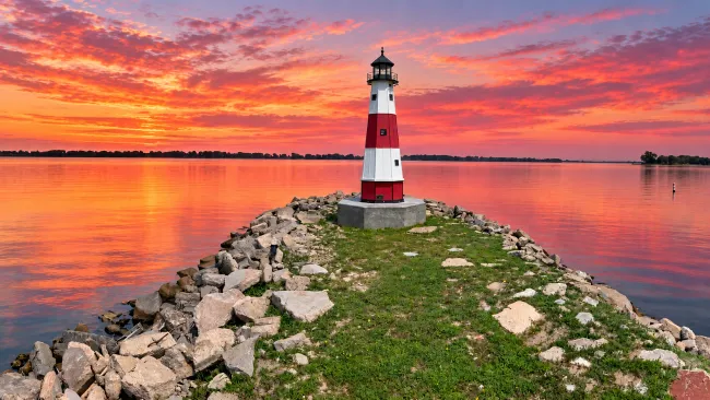 Lighthouse Point Johnson Lake NE at sunrise