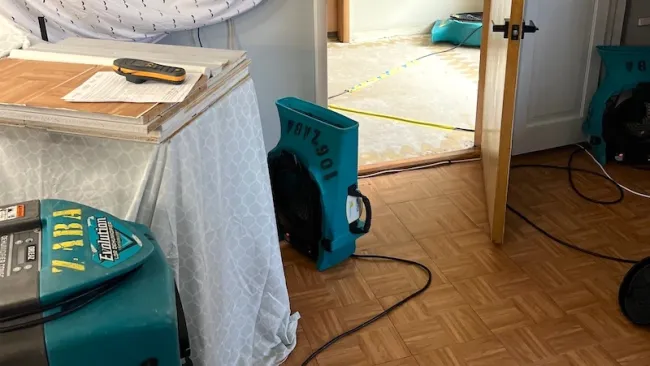 burst-pipe-water-damage-restoration-lake-bluff