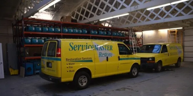 servicemaster-fire-restoration-truck