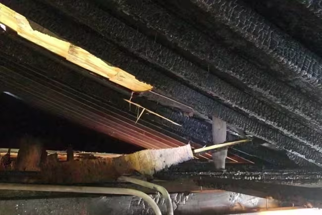 Fire-damaged-house-in-Buffalo-grove
