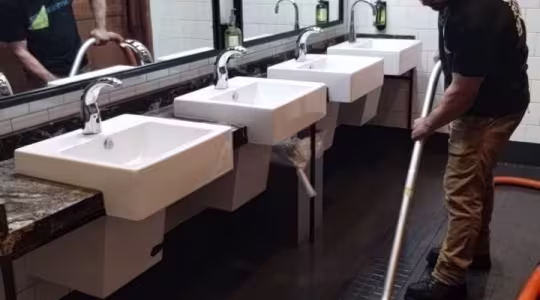 restaurant-bathroom-cleaning-checklist