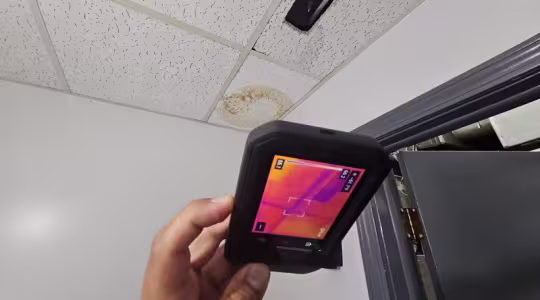 commercial-roof-leaking